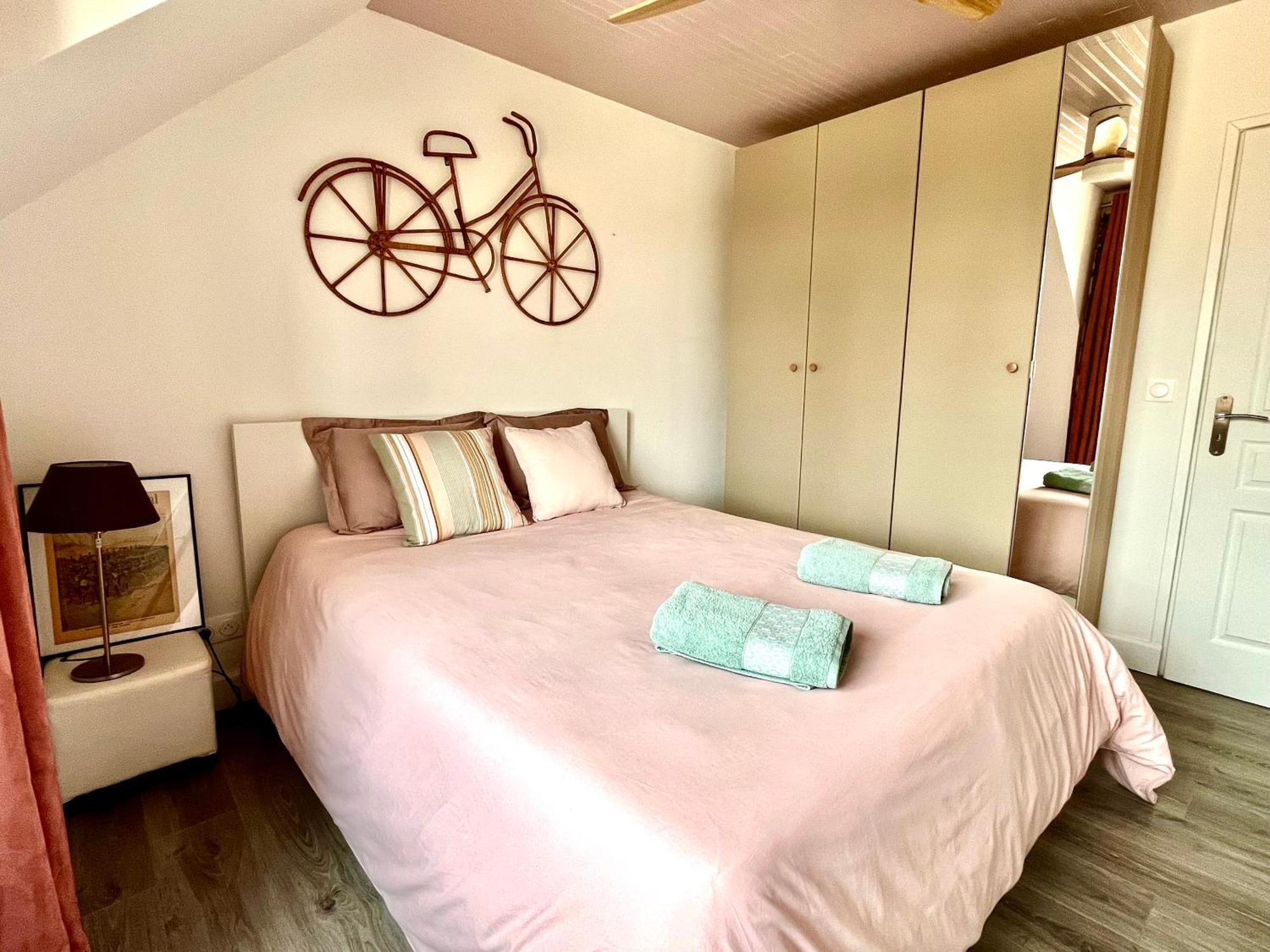 Appartement En Plein Centre Ville Milly-la-Foret Εξωτερικό φωτογραφία